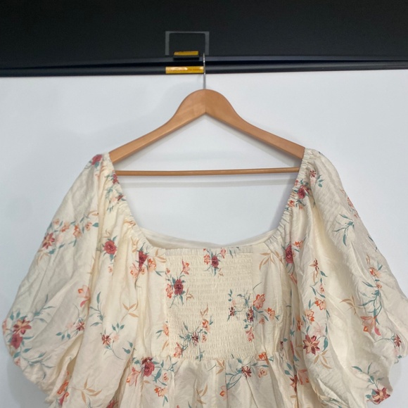 Torrid 1X Ruched Puff Sleeve Top - Picture 10 of 13